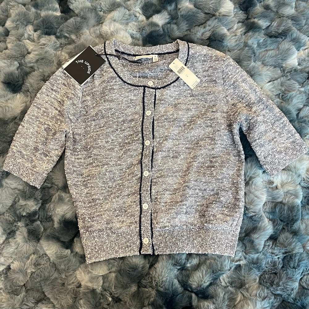 grey-blue scoop beck button down, knit